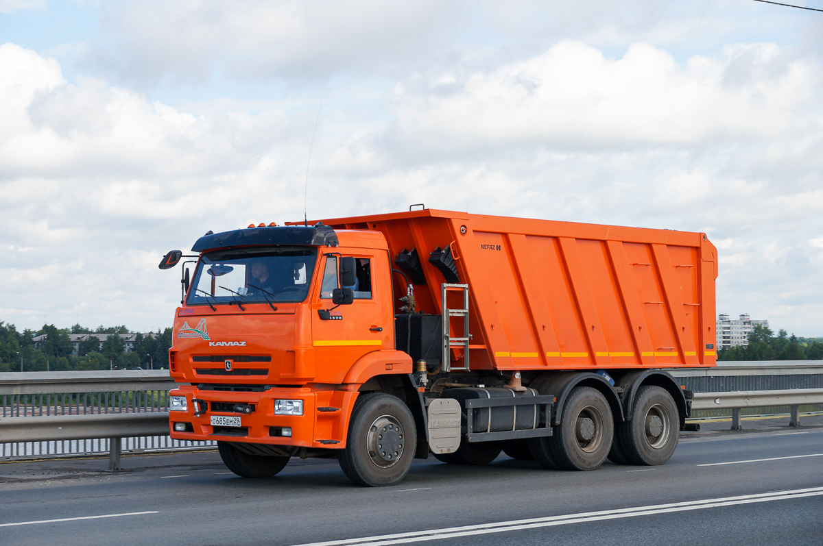 Архангельская область, № О 685 ЕМ 29 — КамАЗ-6520-B5(49)