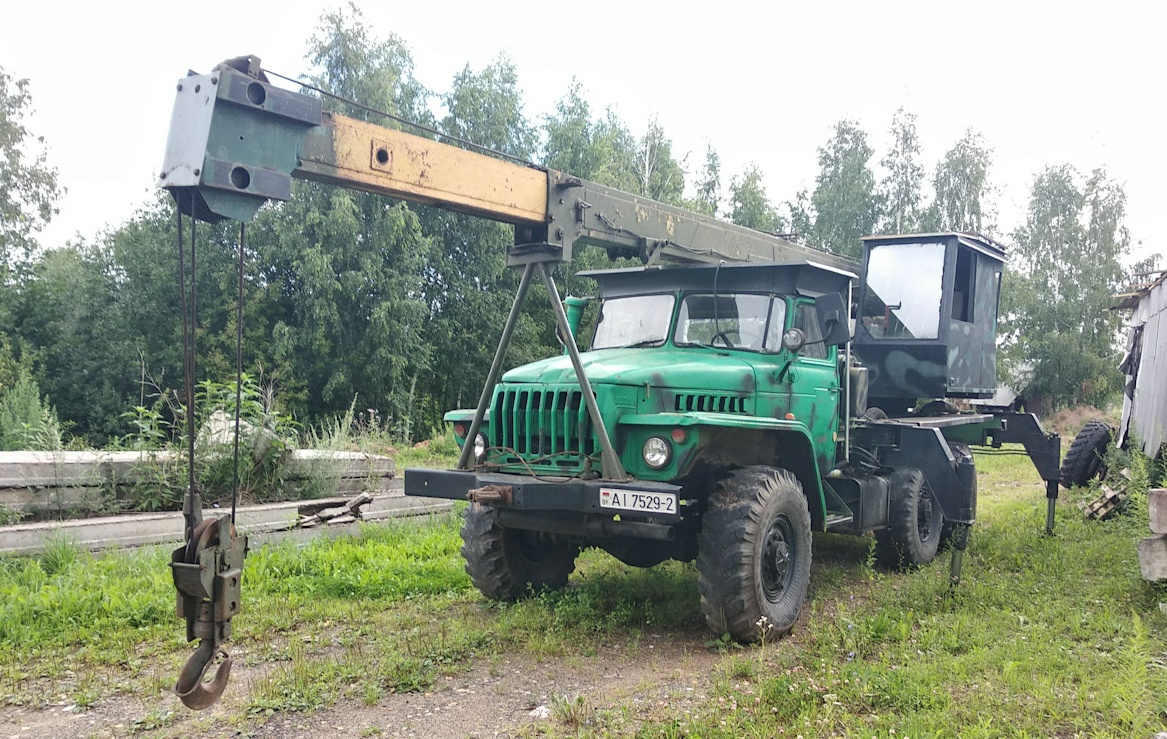 Витебская область, № АІ 7529-2 — Урал-4320 / 5557 (общая модель)