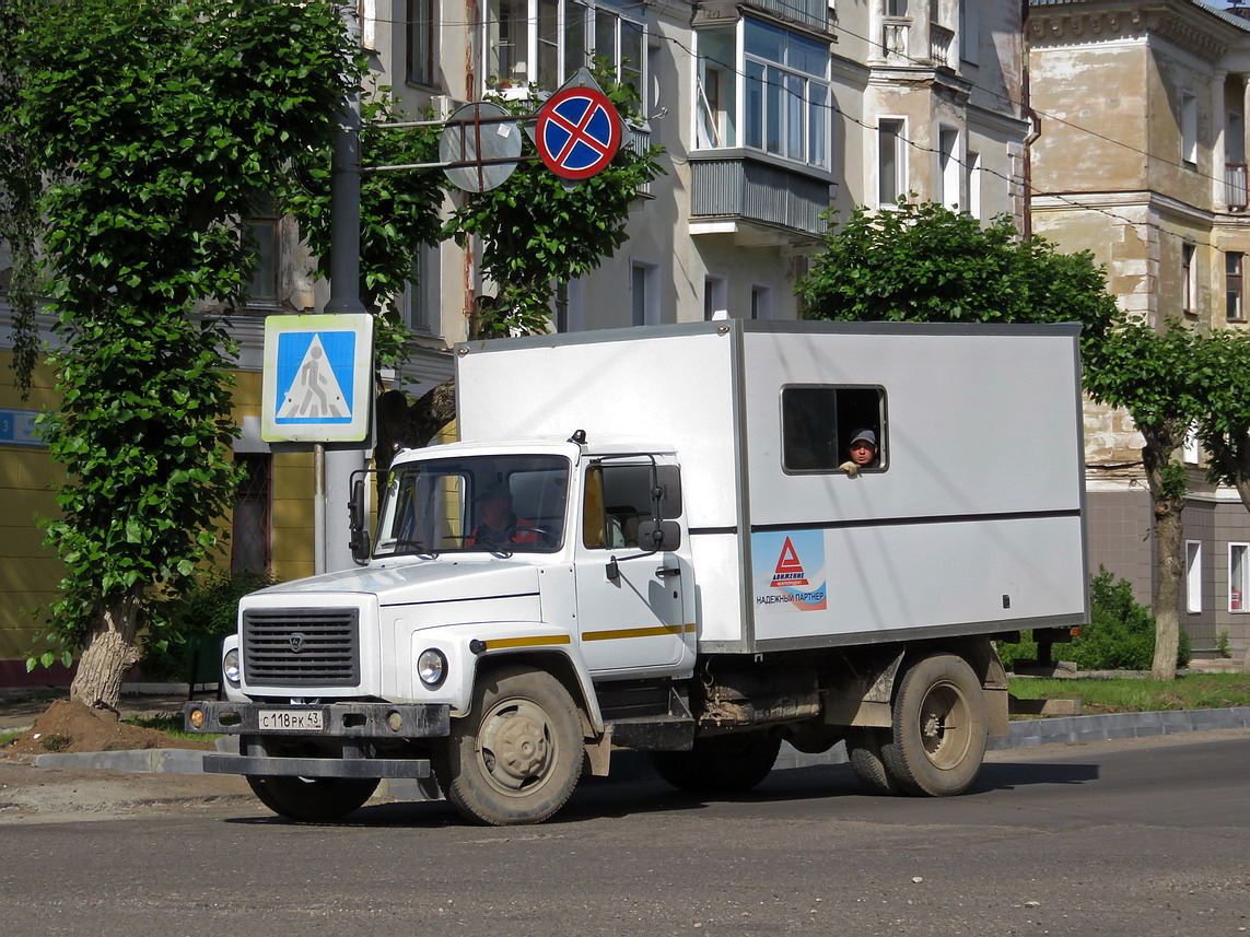 Кировская область, № С 118 РК 43 — ГАЗ-33098
