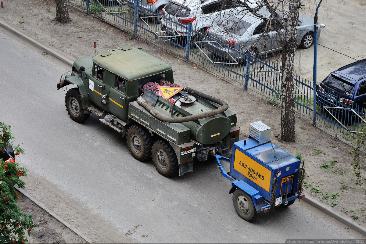 Новосибирская область, № М 443 УЕ 54 — ЗИЛ-131 (общая модель); Новосибирская область, № 0413 НТ 54 —  Модель неизвестна