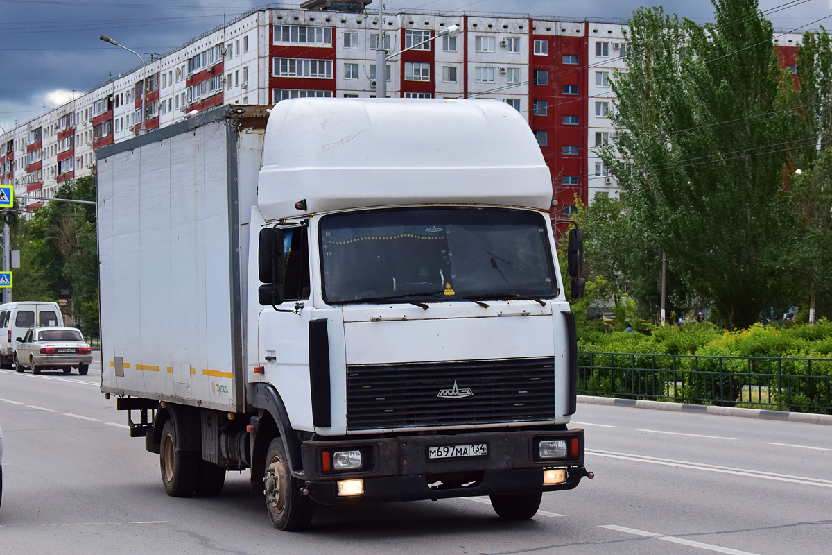 Волгоградская область, № М 697 МА 134 — МАЗ-437041