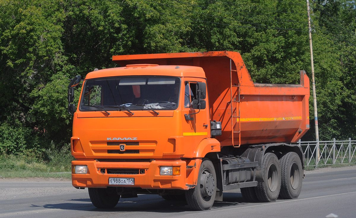 Омская область, № Е 988 ОА 154 — КамАЗ-65115-N3(78)