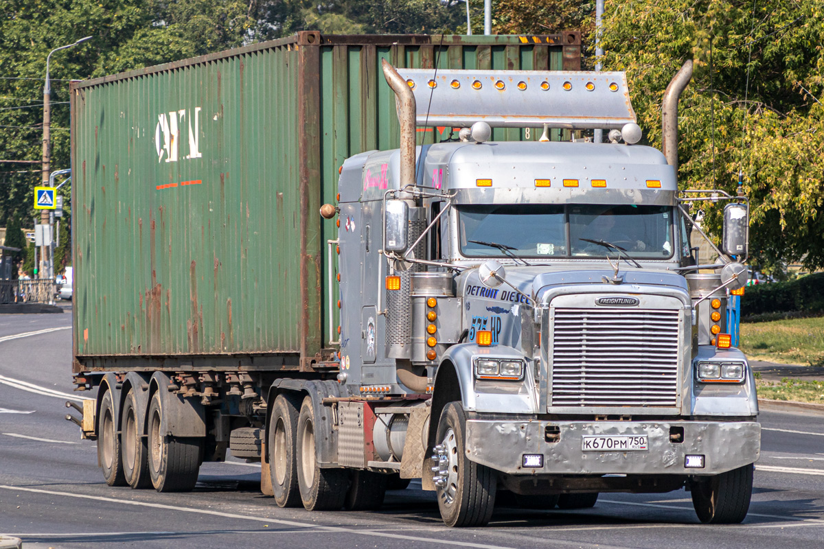 Московская область, № К 670 РМ 750 — Freightliner FLD 120 Classic