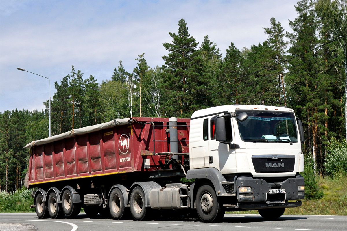 Алтайский край, № Е 651 ХР 22 — MAN TGS 33.440