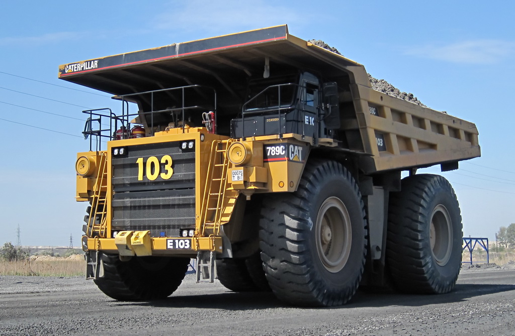 Полтавская область, № Т 00075 ВІ — Caterpillar (общая модель)