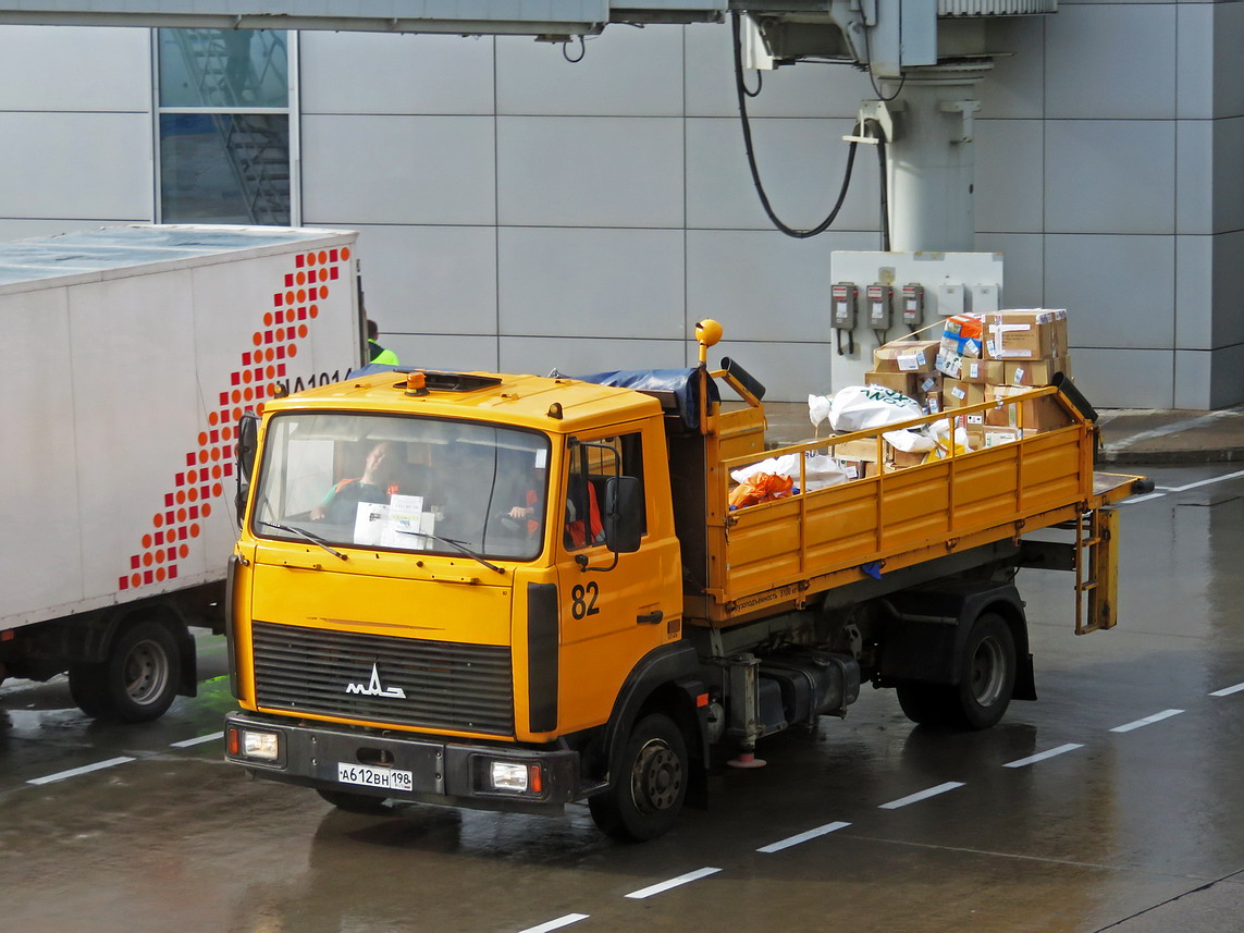 Санкт-Петербург, № 82 — МАЗ-437030