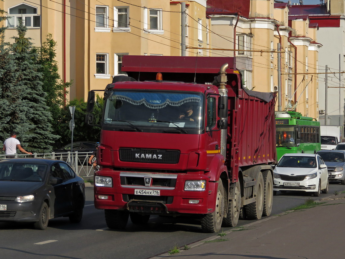 Татарстан, № Е 454 НХ 716 — КамАЗ-65801-T5(68)