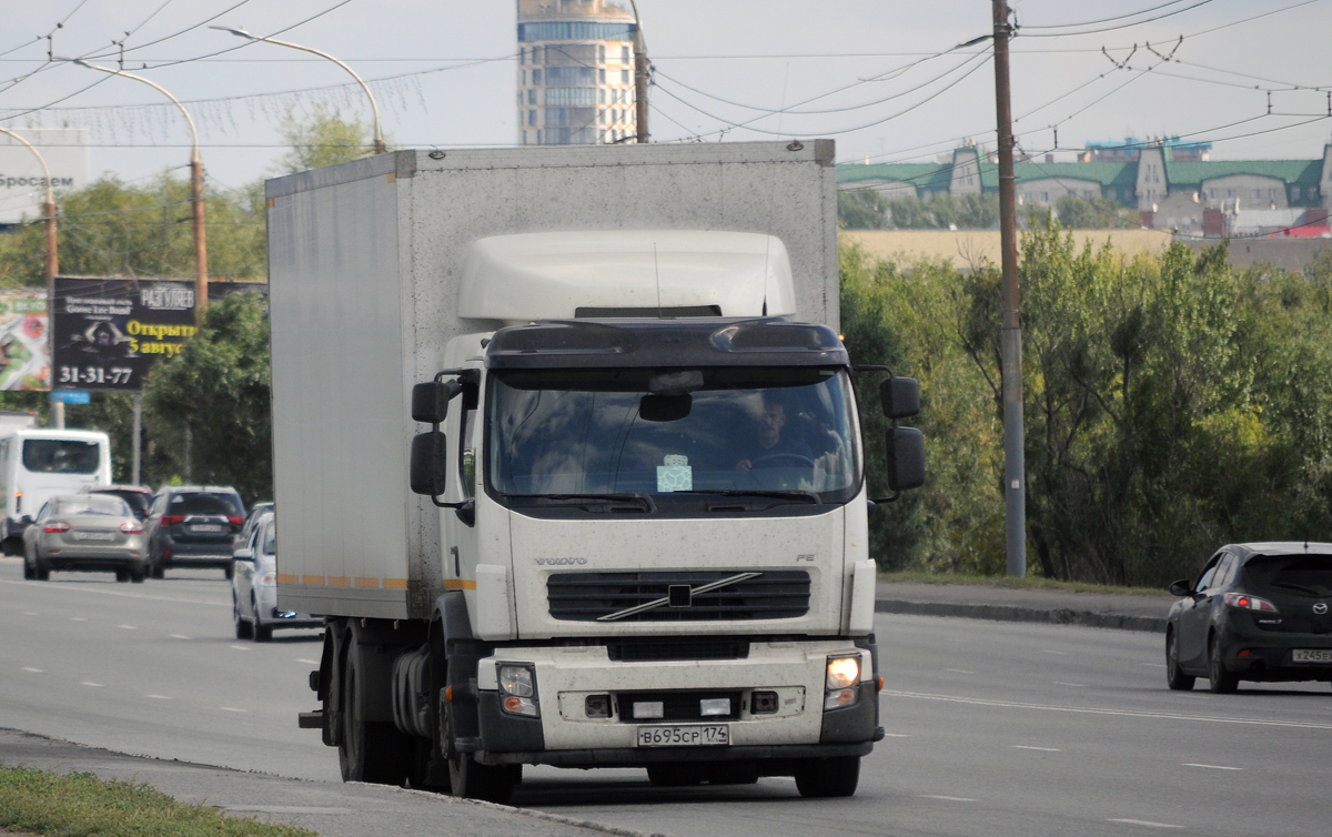 Челябинская область, № В 695 СР 174 — Volvo ('2006) FE