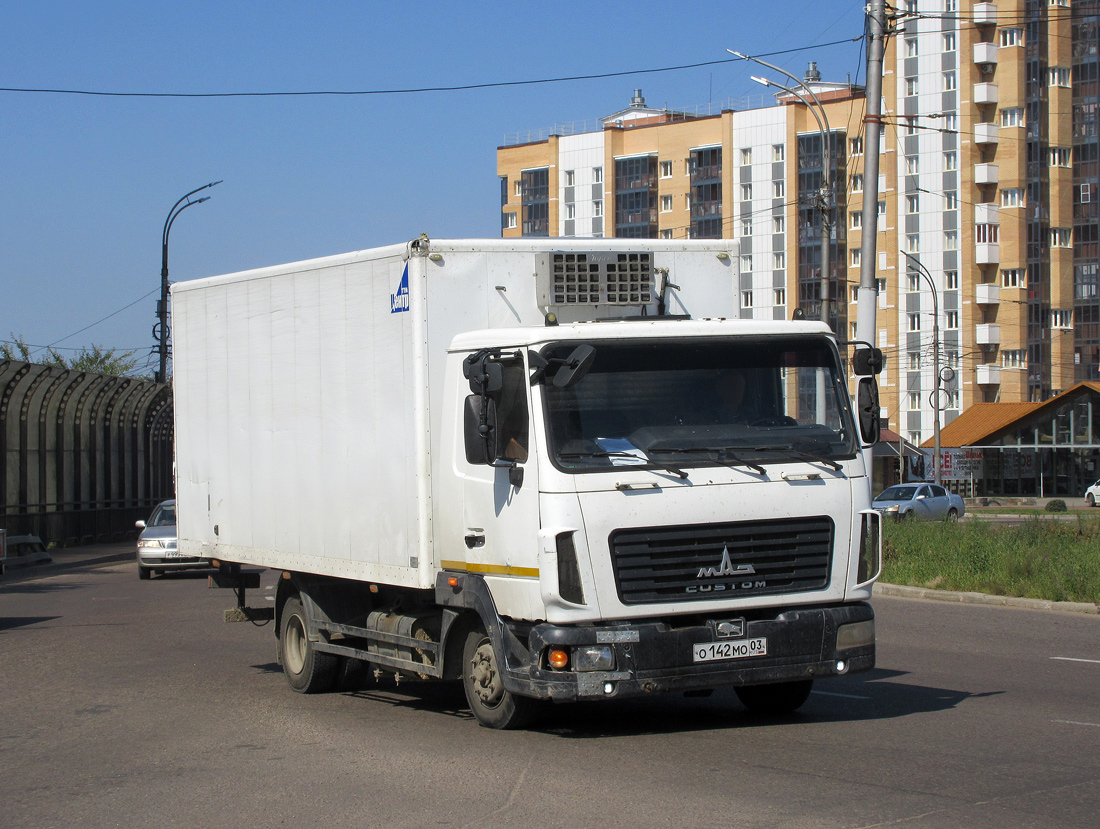 Бурятия, № О 142 МО 03 — МАЗ-4371P2