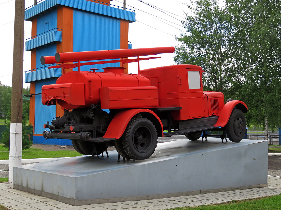 Кировская область, № (43) Б/Н 0002 — ЗИС-5; Техника на постаментах, памятники (Кировская область); Транспортные средства без номеров (Кировская область)