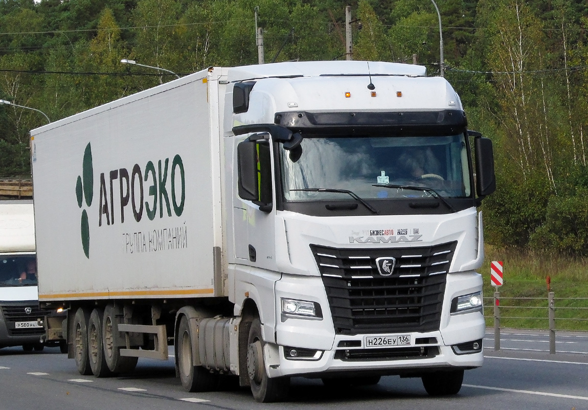 Воронежская область, № Н 226 ЕУ 136 — КамАЗ-54901-94