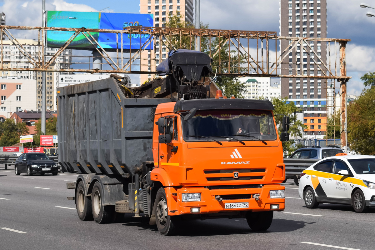 Московская область, № М 164 АС 790 — КамАЗ-65115-A5(48)
