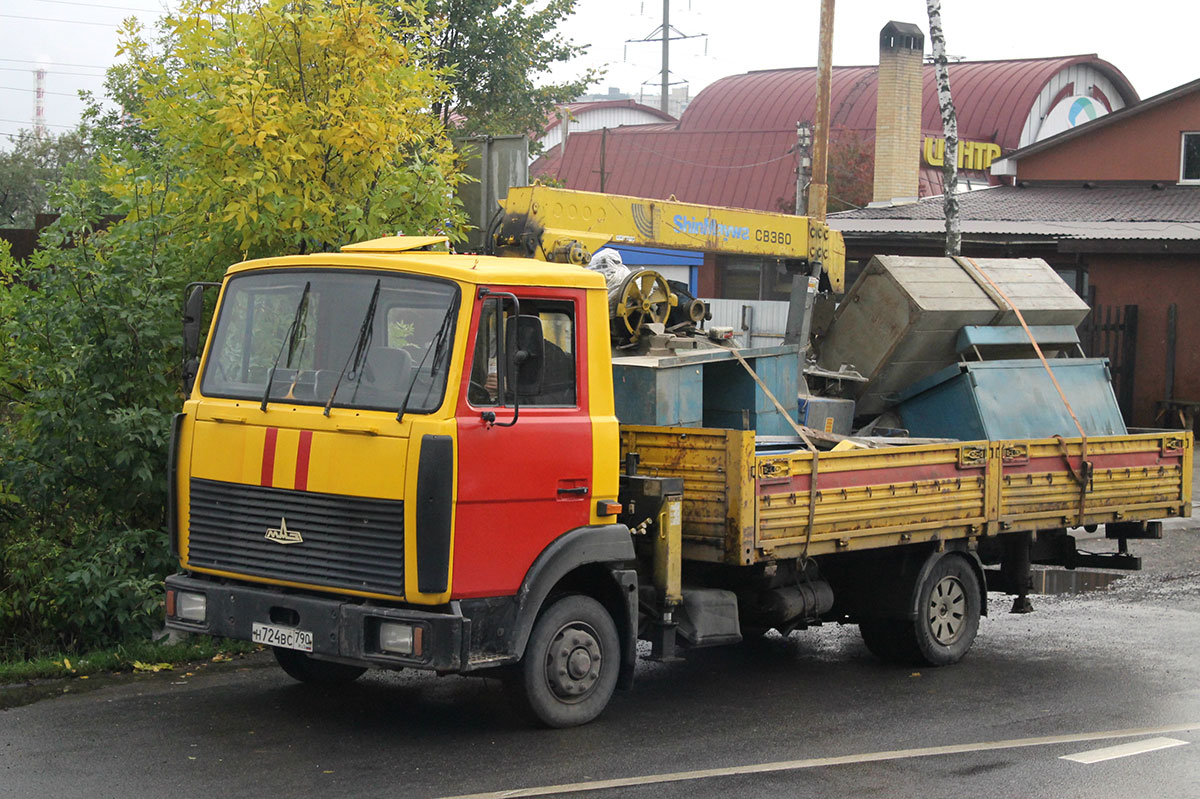 Московская область, № Н 724 ВС 790 — МАЗ-437041