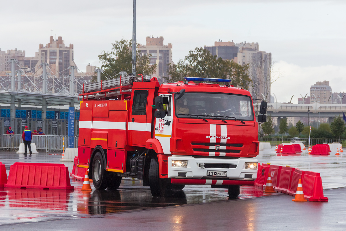 Санкт-Петербург, № Е 112 МТ 82 — КамАЗ-43253-R4(28)