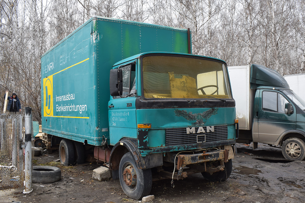 Алтайский край, № У 933 ОН 22 — Mercedes-Benz LP (общая модель)