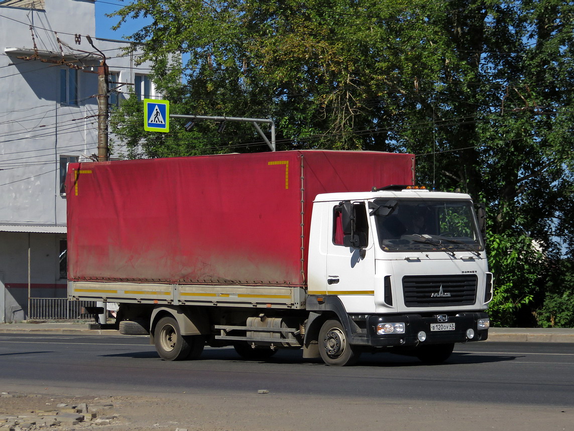 Кировская область, № В 120 ОУ 43 — МАЗ-4371P2