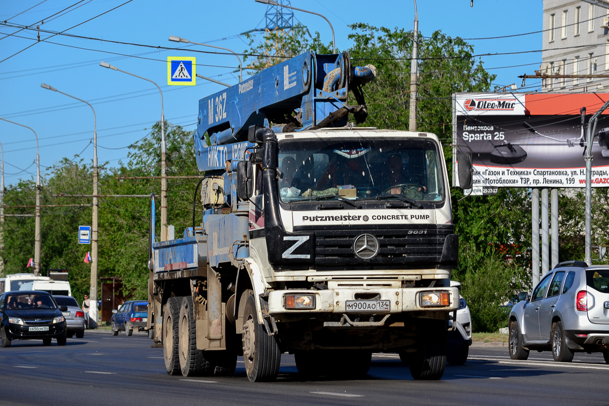Волгоградская область, № М 900 АО 134 — Mercedes-Benz NG (общ. мод.)