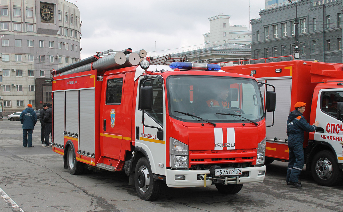 Челябинская область, № Т 975 ТР 174 — Isuzu NPR75 [Z7X]; Челябинская область — Чемпионат УрФО по пожарному триатлону  и день пожарной охраны 2018