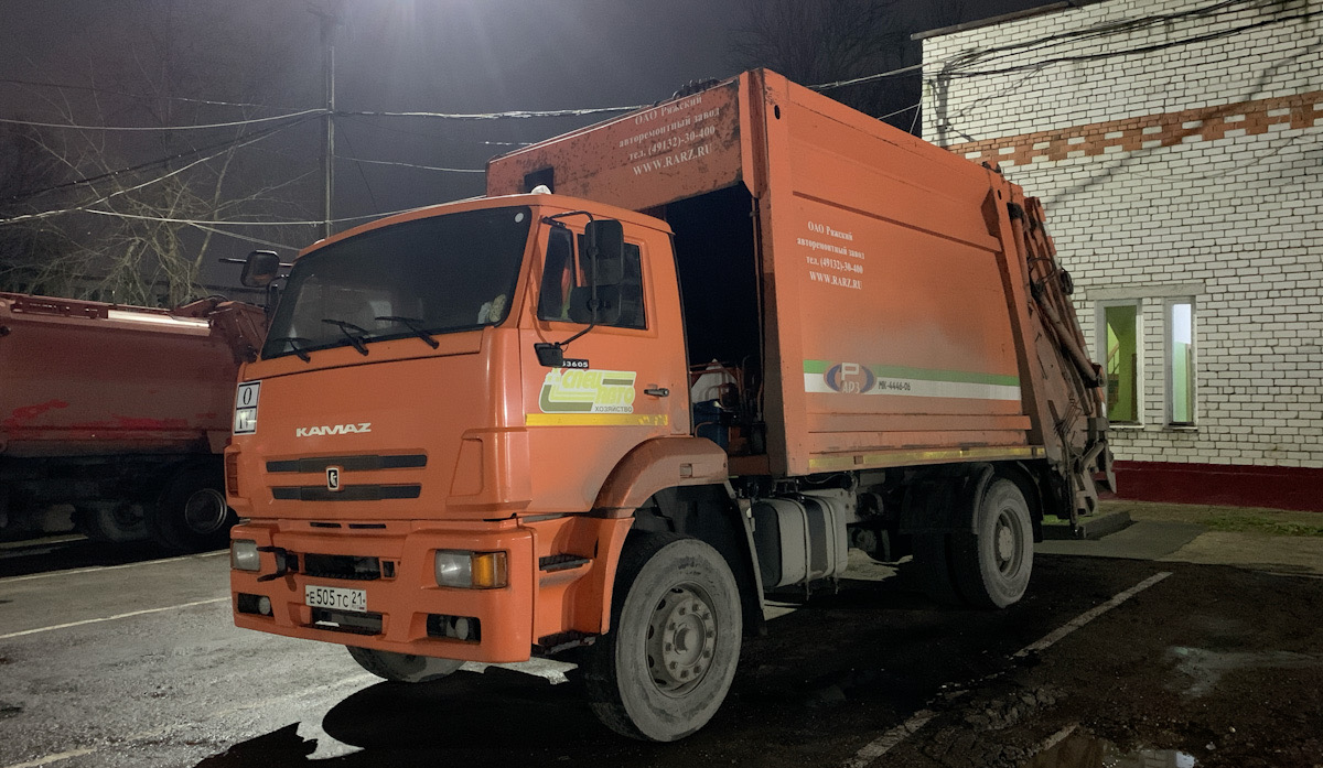 Чувашия, № Е 505 ТС 21 — КамАЗ-53605-L4(19)