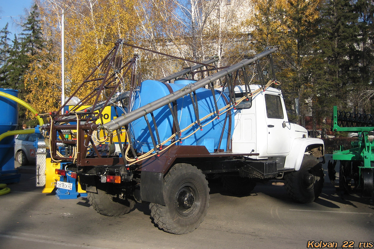Алтайский край, № О 618 СК 22 — ГАЗ-33081 «Садко»