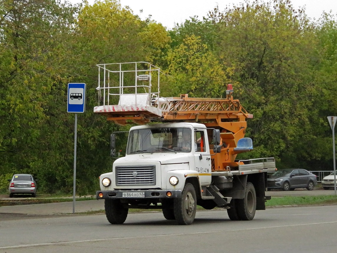 Кировская область, № В 864 ХО 43 — ГАЗ-33073