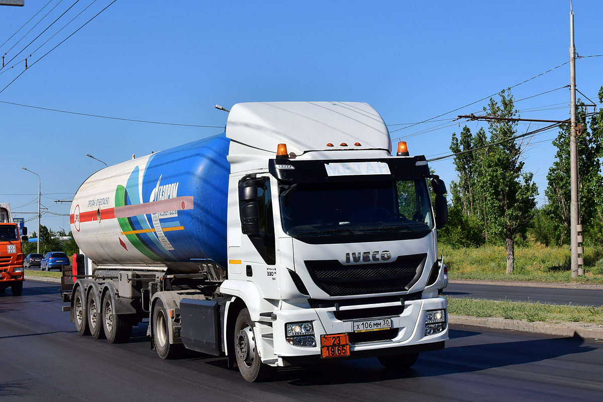 Астраханская область, № Х 106 ММ 30 — IVECO Stralis ('2012)