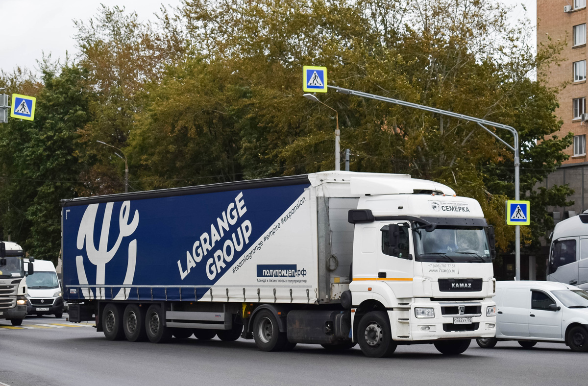 Москва, № О 582 ХУ 750 — КамАЗ-5490-S5(87)