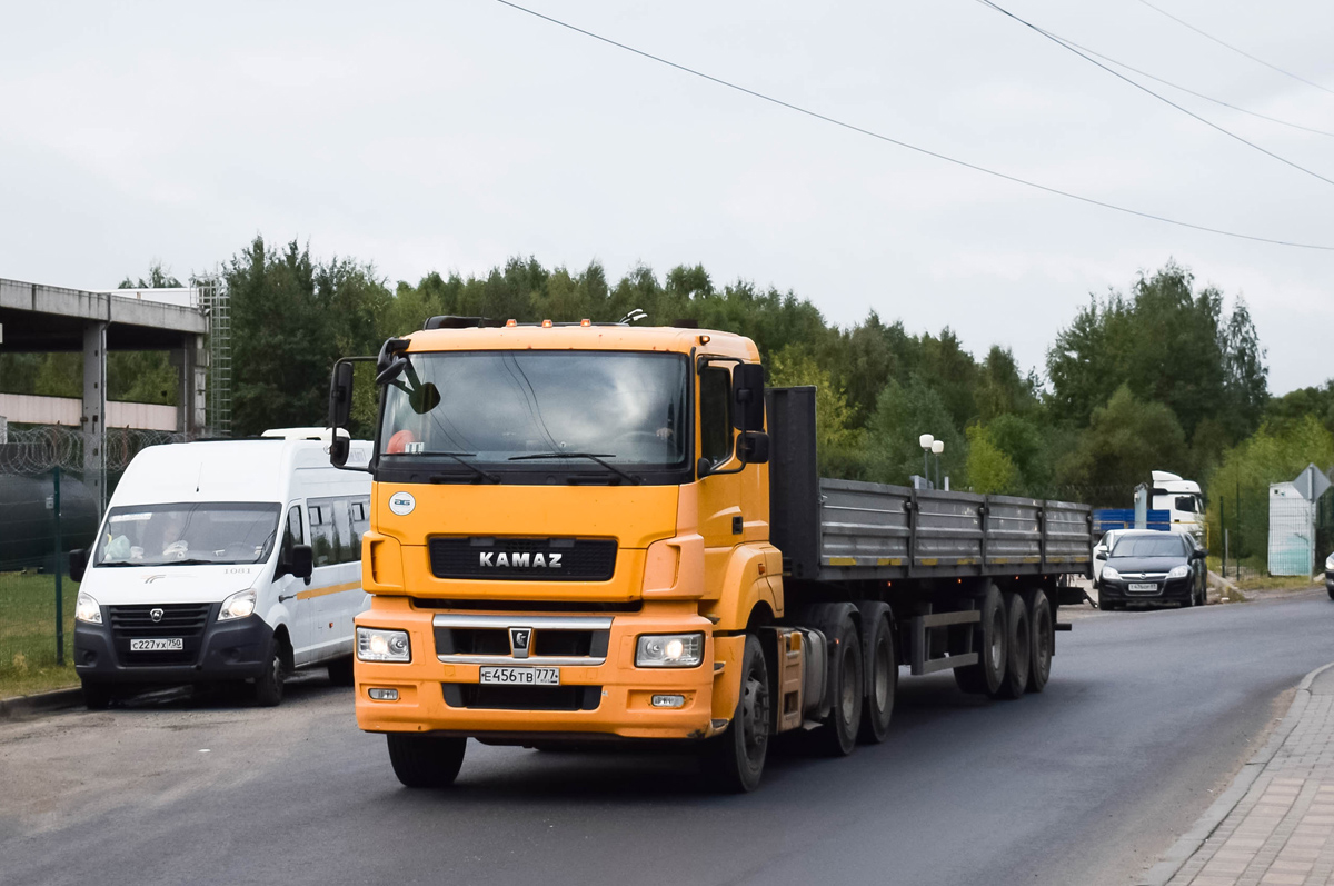 Москва, № Е 456 ТВ 777 — КамАЗ-65206-S5(87)