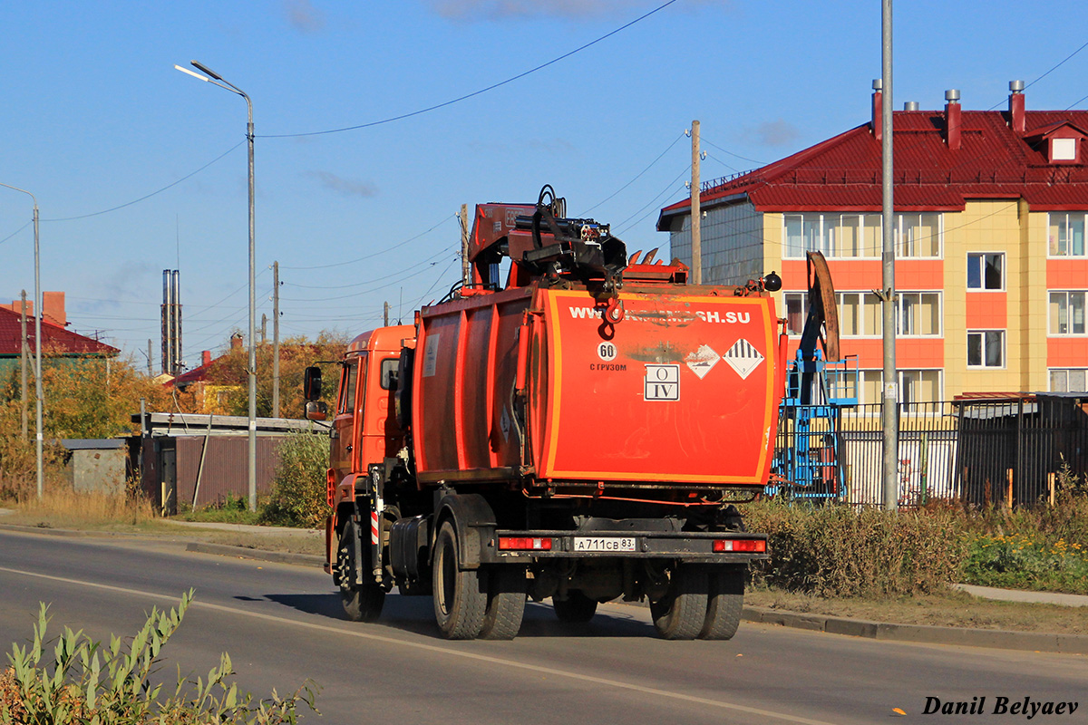 Ненецкий автономный округ, № А 711 СВ 83 — КамАЗ-43253-R4(28)