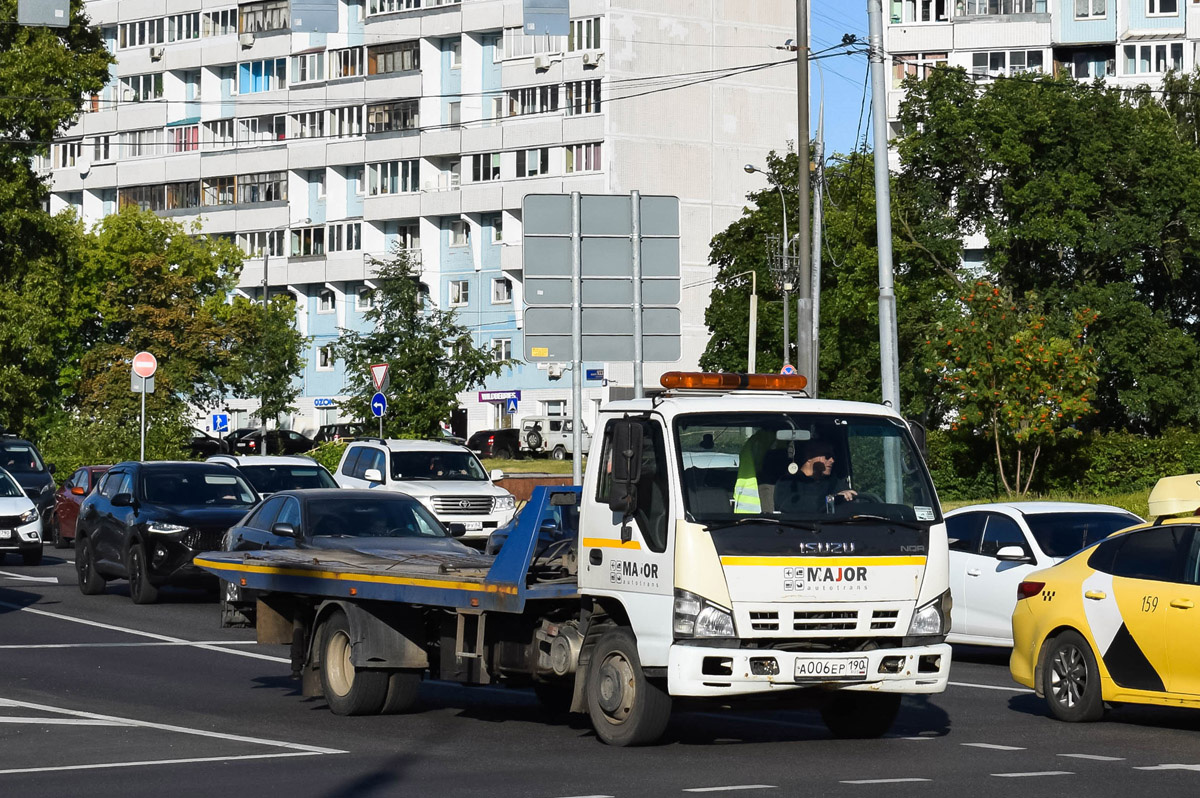 Москва, № А 006 ЕР 190 — Isuzu NQR75 [Z7X]