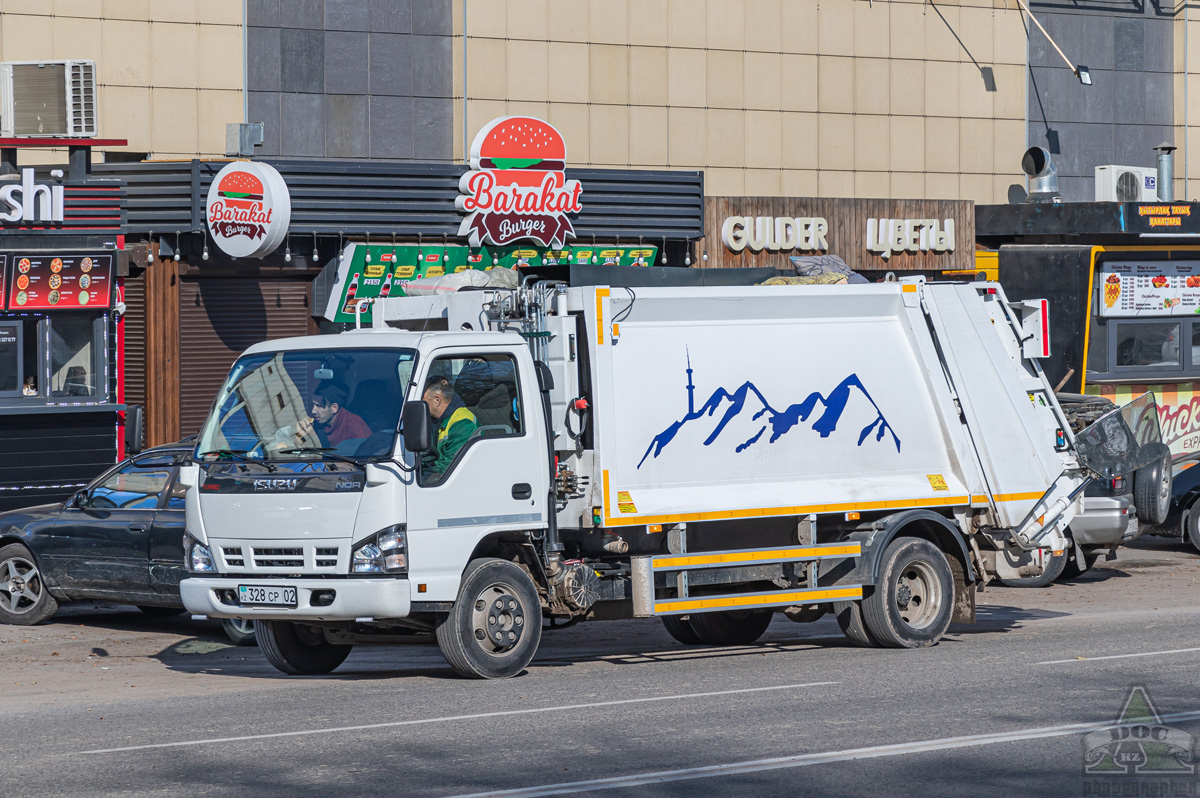 Алматы, № 328 CP 02 — Isuzu Elf (общая модель)