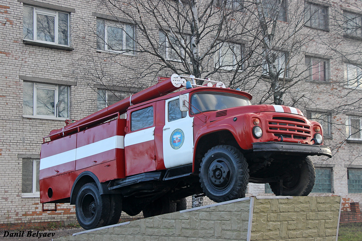 Санкт-Петербург, № (78) Б/Н 0041 — ЗИЛ-431412; Техника на постаментах, памятники (Санкт-Петербург); Транспортные средства без номеров (Санкт-Петербург)