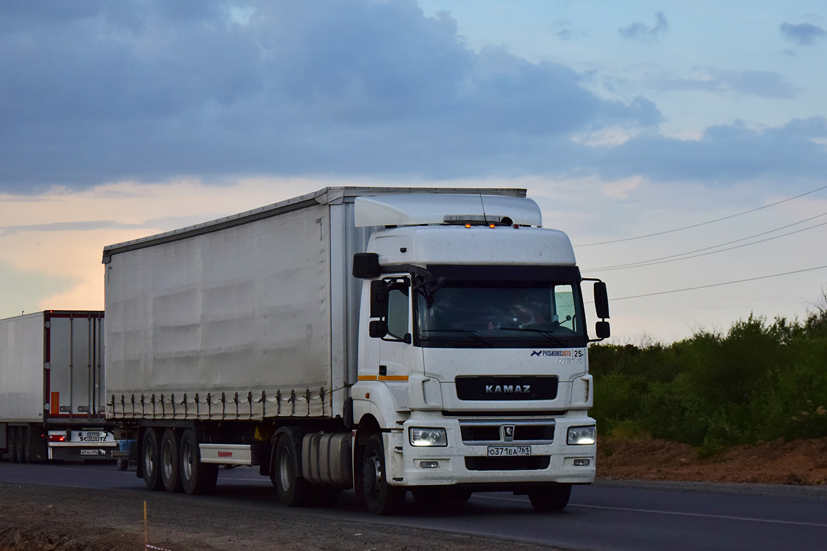 Ростовская область, № О 371 ЕА 761 — КамАЗ-5490-S5(87)