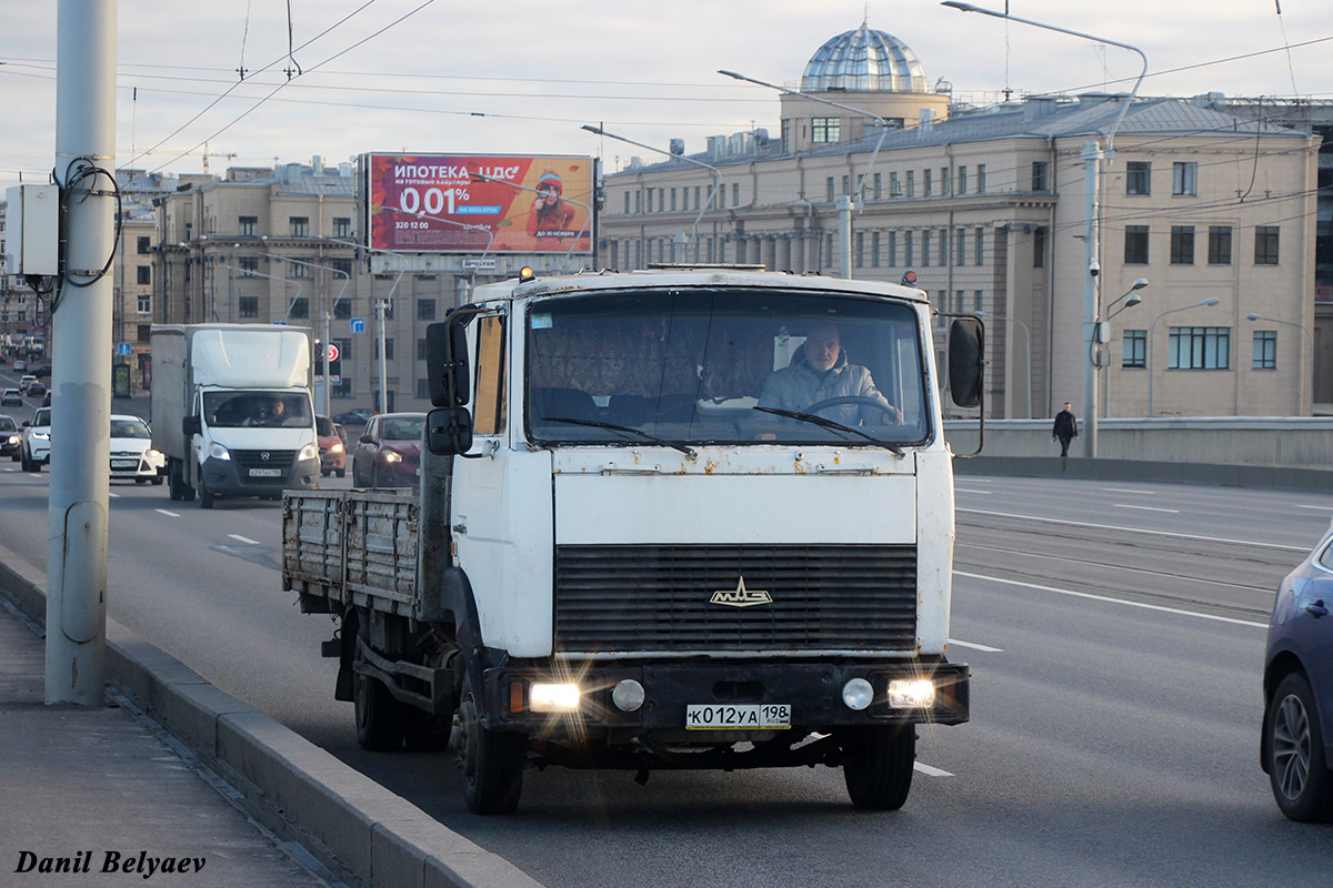 Санкт-Петербург, № К 012 УА 198 — МАЗ-437041