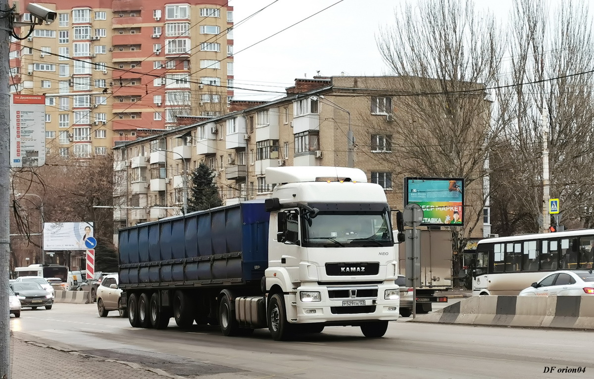 Краснодарский край, № Р 529 ТН 123 — КамАЗ-5490-S5(87)