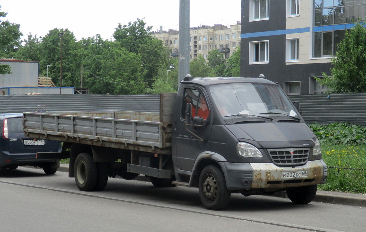 Санкт-Петербург, № В 202 КС 60 — ГАЗ-33106 "Валдай"