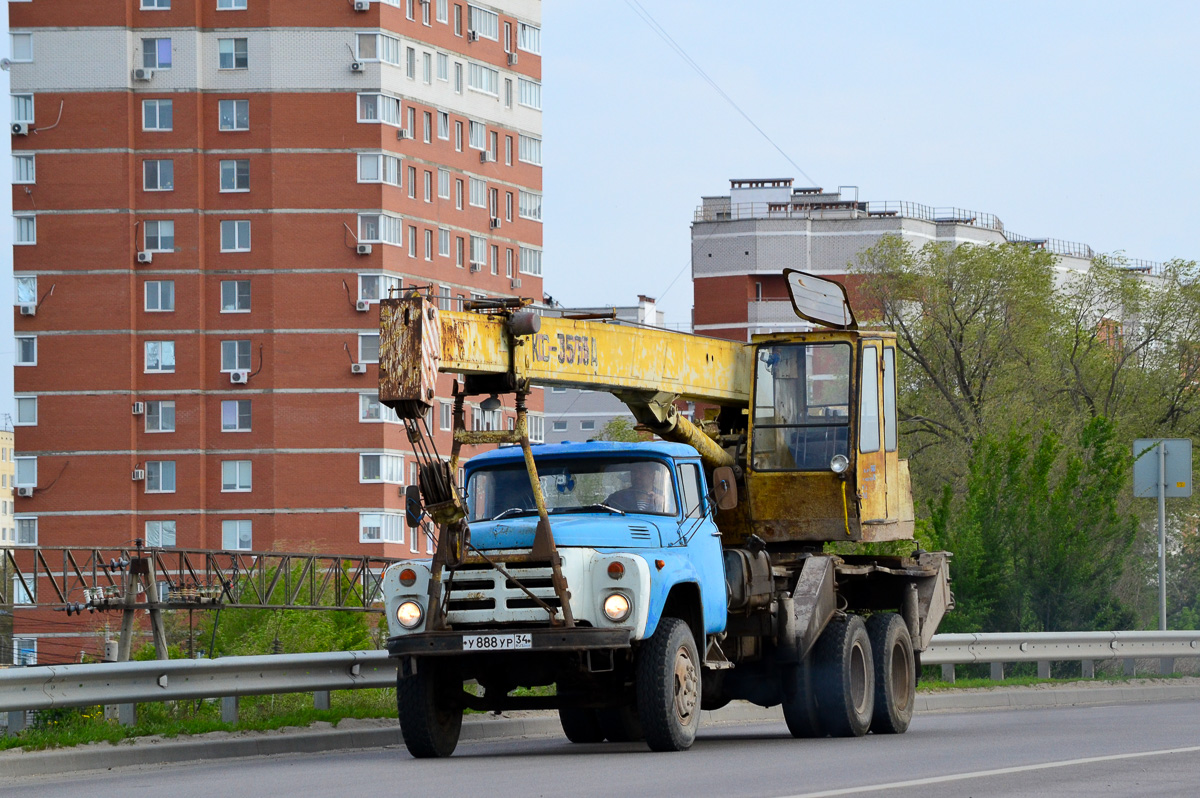 Волгоградская область, № У 888 УР 34 — ЗИЛ-133ГЯ