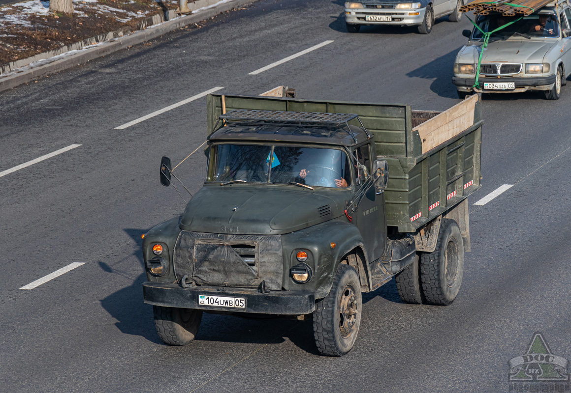 Алматинская область, № 104 UWB 05 — ЗИЛ-495810