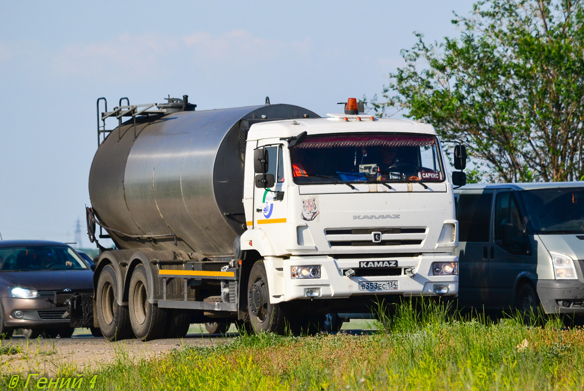 Волгоградская область, № В 353 ЕС 134 — КамАЗ-65115-A4(23)
