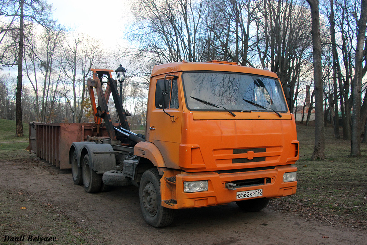 Санкт-Петербург, № В 562 КР 178 — КамАЗ-65115-N3(78)