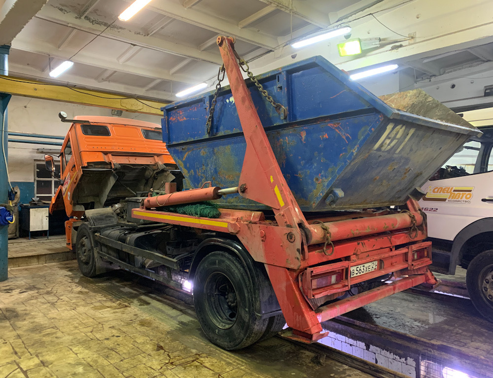 Чувашия, № В 563 ХЕ 21 — КамАЗ-43253-H3(99)