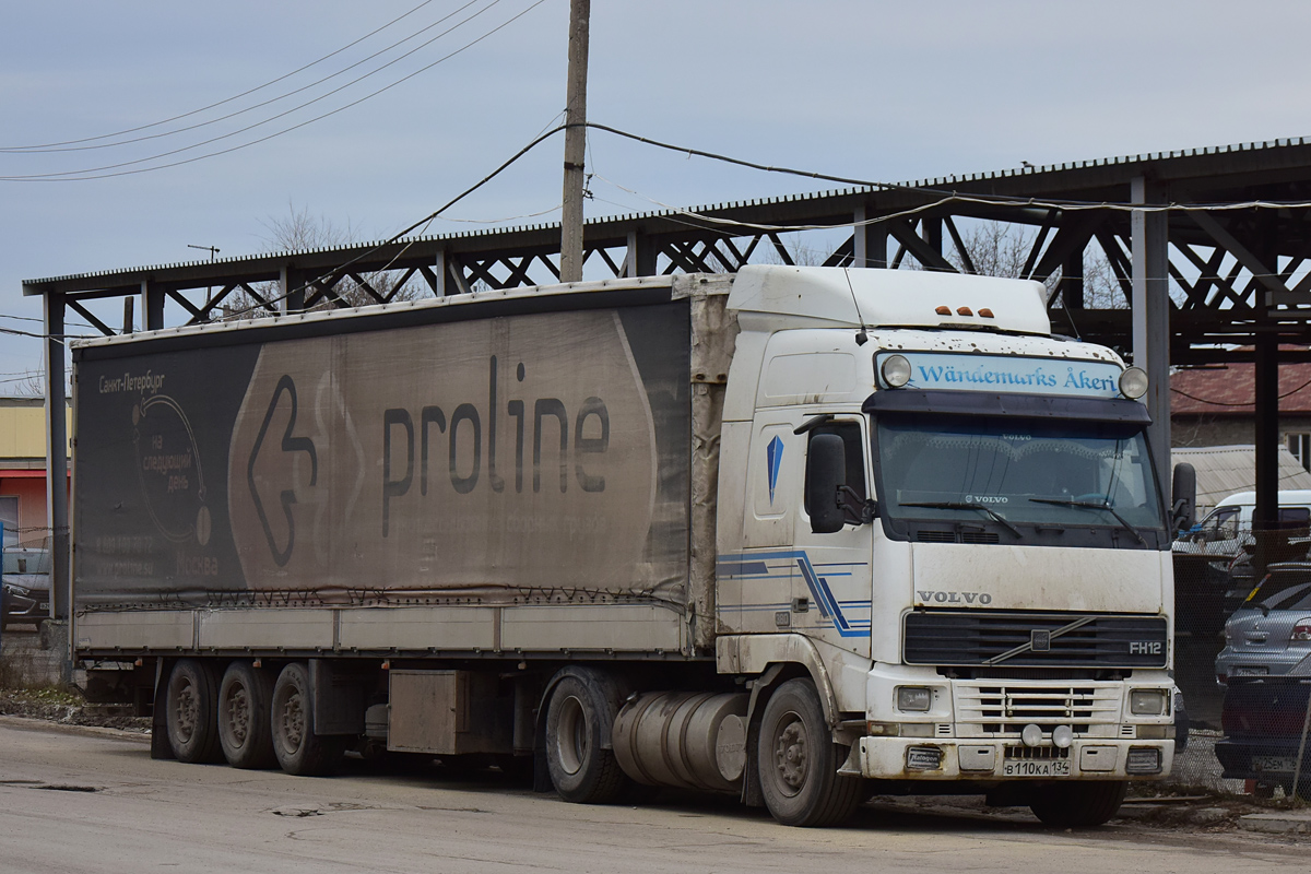 Волгоградская область, № В 110 КА 134 — Volvo ('1993) FH12.380