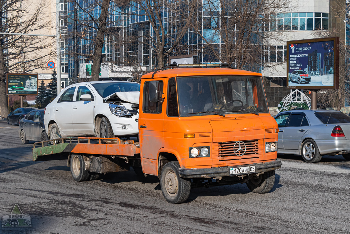 Алматинская область, № 170 AJO 05 — Mercedes-Benz T2 ('1967) 608