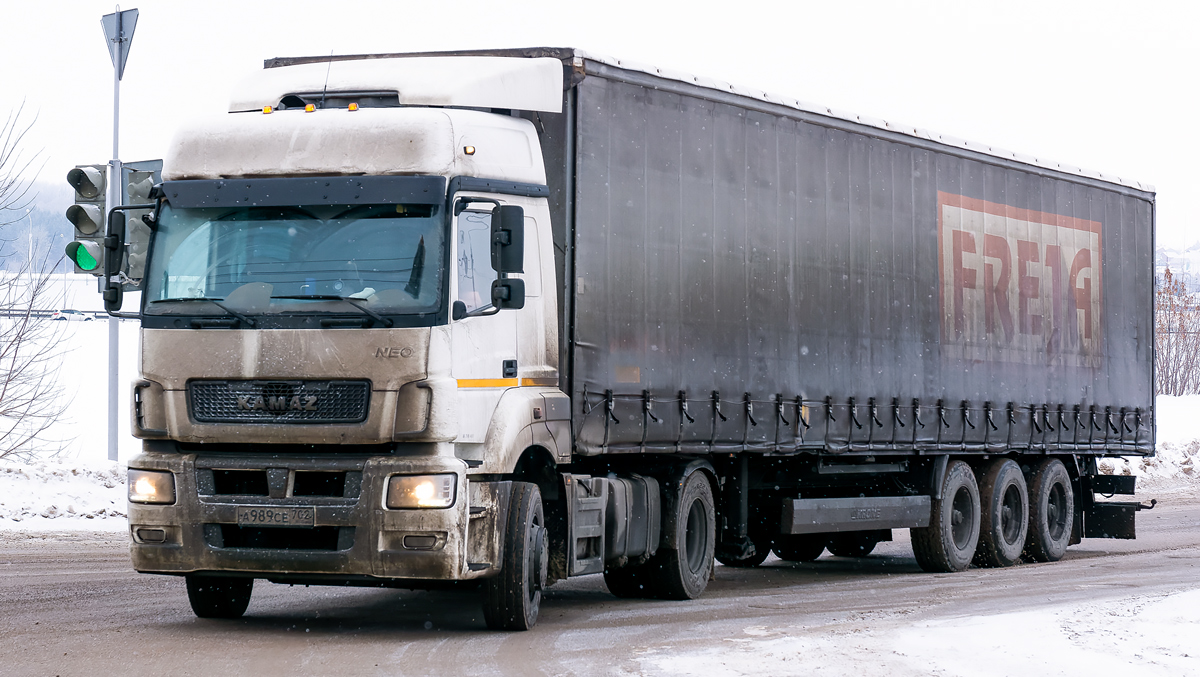 Башкортостан, № А 989 СЕ 702 — КамАЗ-5490-DC(87)