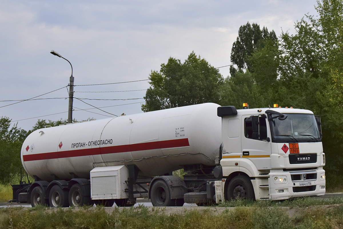 Волгоградская область, № А 464 СО 134 — КамАЗ-5490-S5(87)