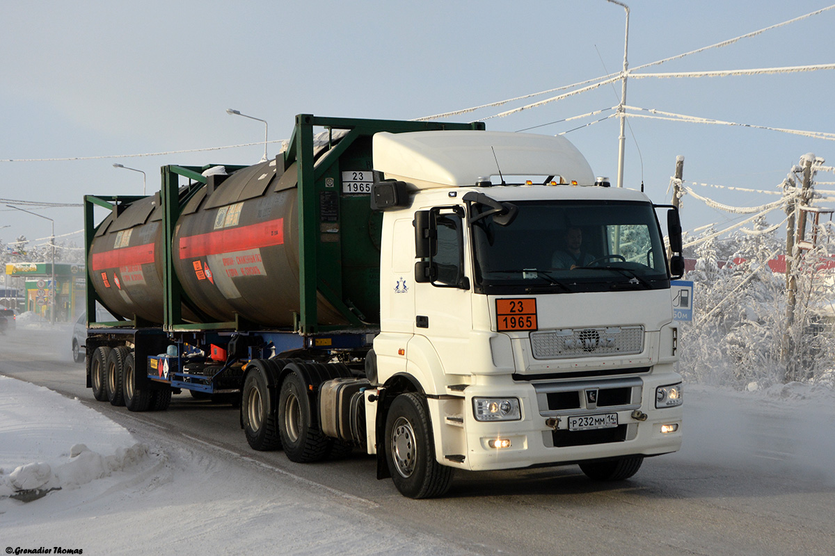 Саха (Якутия), № Р 232 ММ 14 — КамАЗ-65206-T5(68)