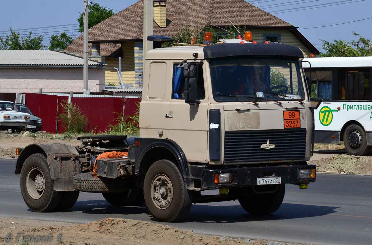 Волгоградская область, № Н 747 АТ 34 — МАЗ-54323