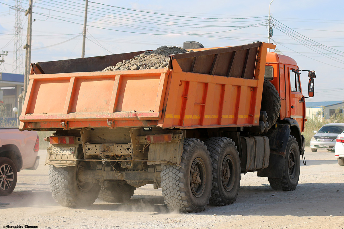 Саха (Якутия), № Е 562 КУ 14 — КамАЗ-43118-10 [43118K]