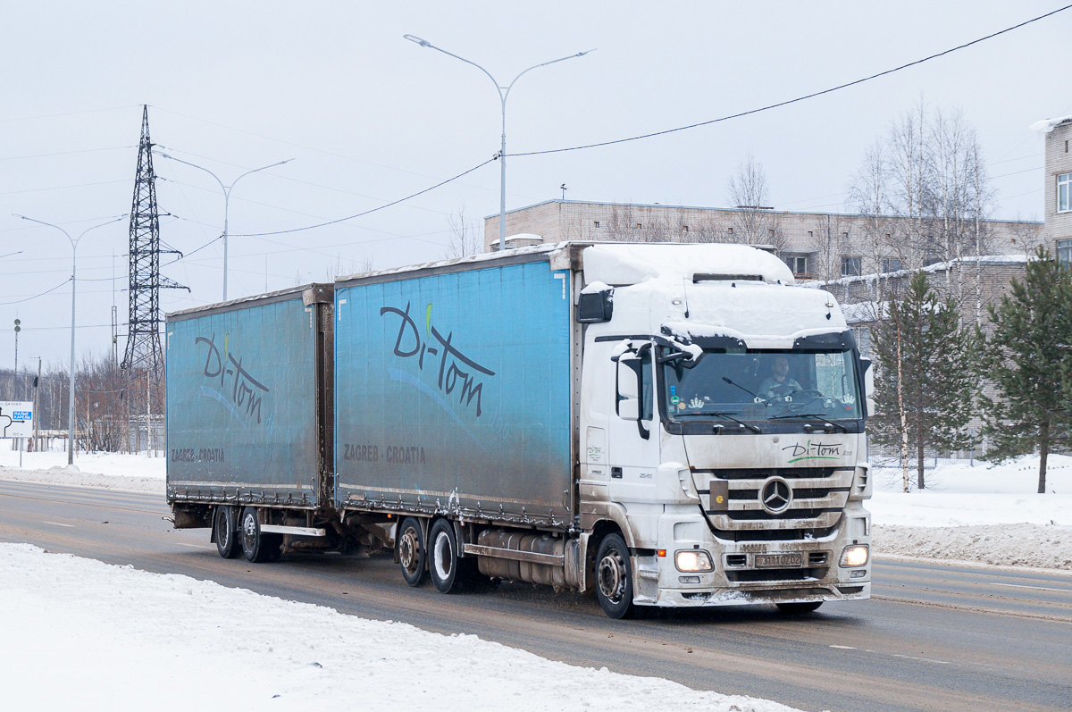Таджикистан, № 3111 OZ 02 — Mercedes-Benz Actros ('2009) 2546