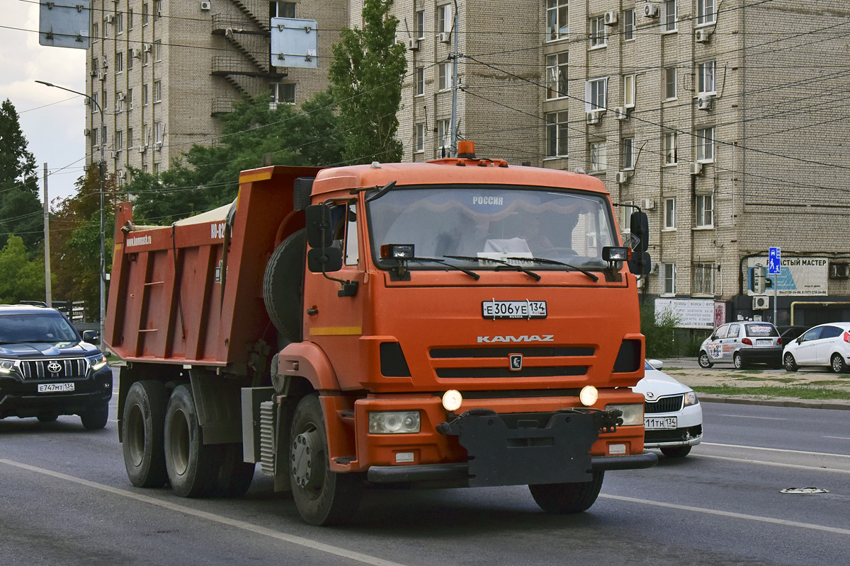 Волгоградская область, № Е 306 УЕ 134 — КамАЗ-65115-42